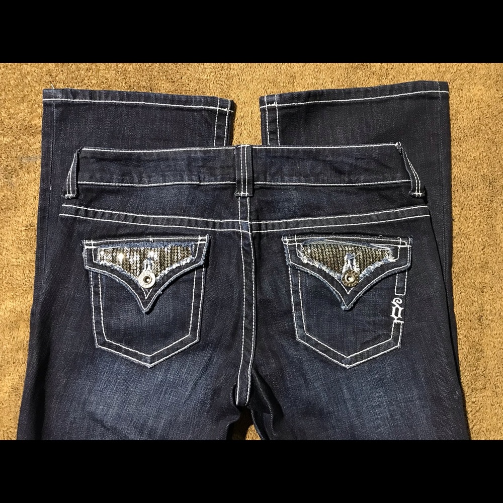 Decree Jeans - Picture 4 of 11